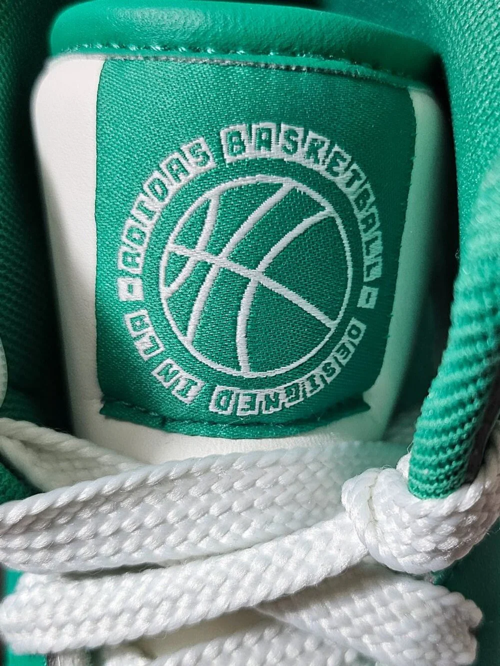 adidas rapid court